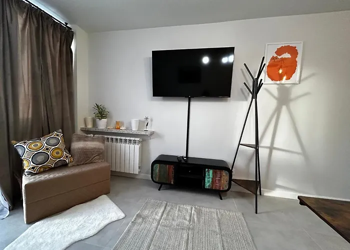 Skyline Cool Space At Chlodna Apartman