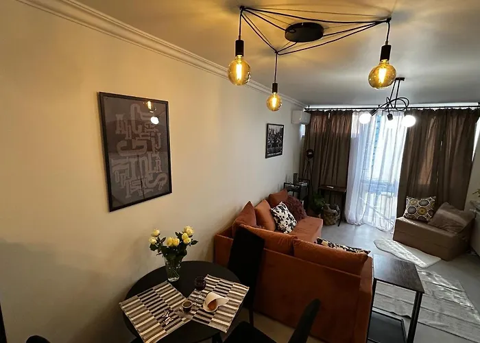 Skyline Cool Space At Chlodna *