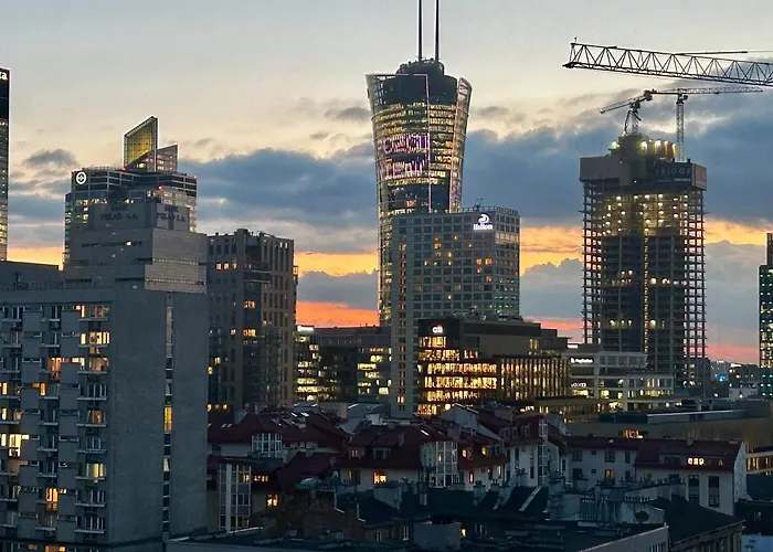 Skyline Cool Space At Chlodna *