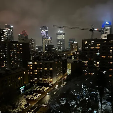 アパート Skyline Cool Space At Chlodna ワルシャワ